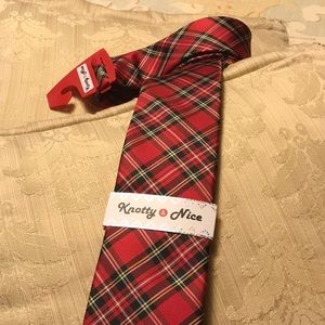NWT Knotty & Nice plaid tie.